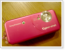 ���x�ȃJ�����@�\�t���g�ѓd�b